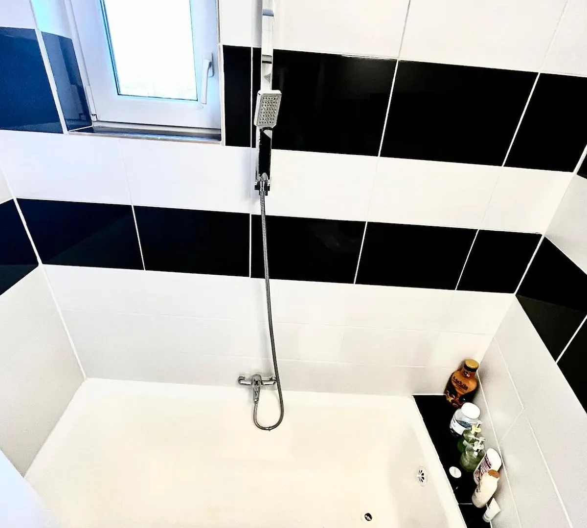 Central Artsy Studio, Self Check-In! Bukareszt Apartament